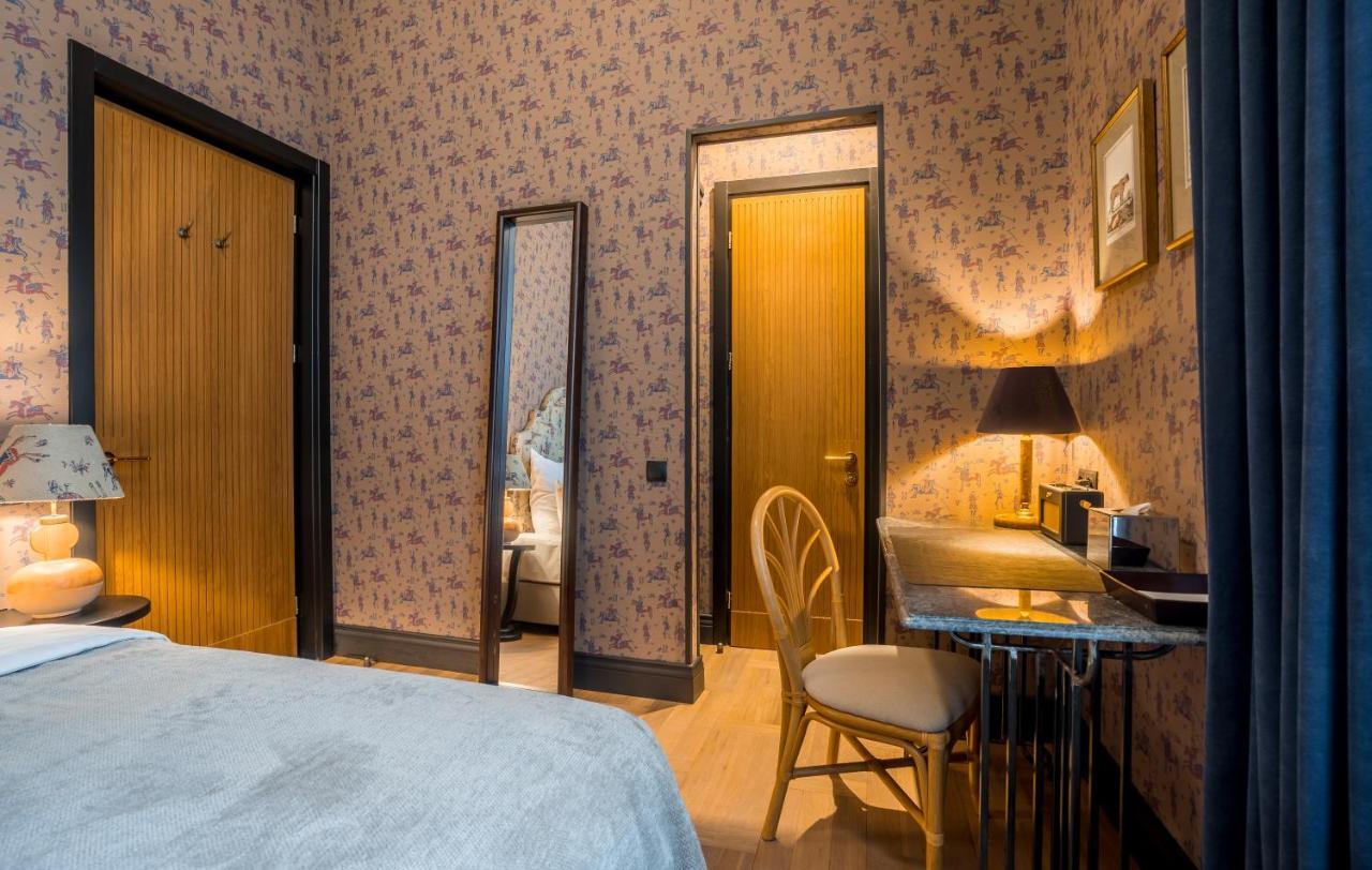 Communal Hotel クタイシ エクステリア 写真