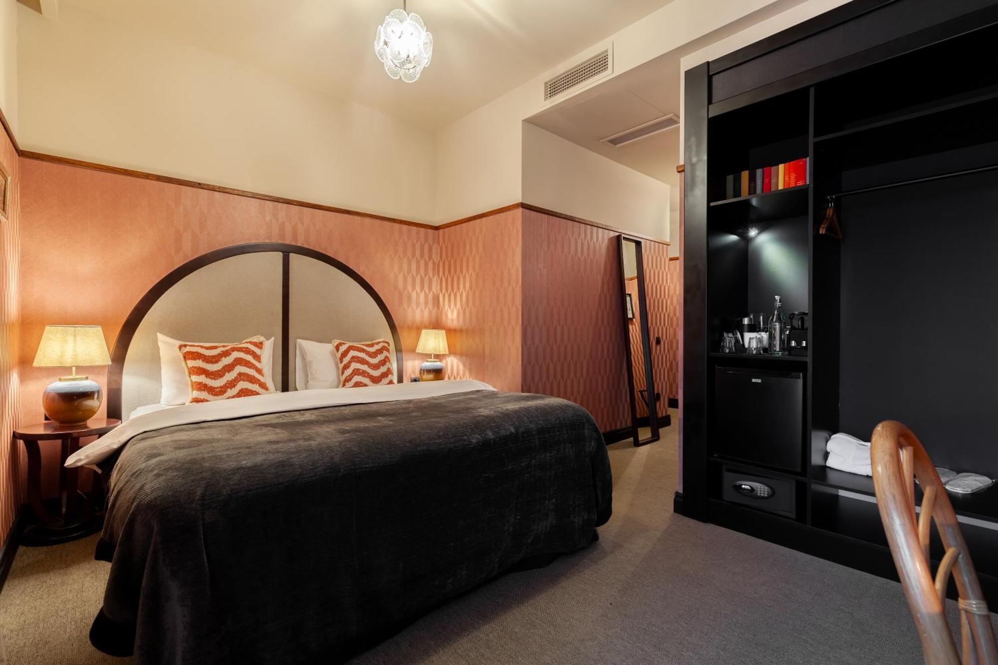 Communal Hotel クタイシ エクステリア 写真