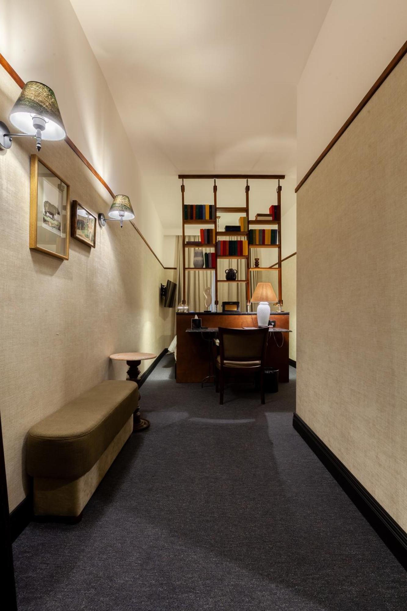 Communal Hotel クタイシ エクステリア 写真