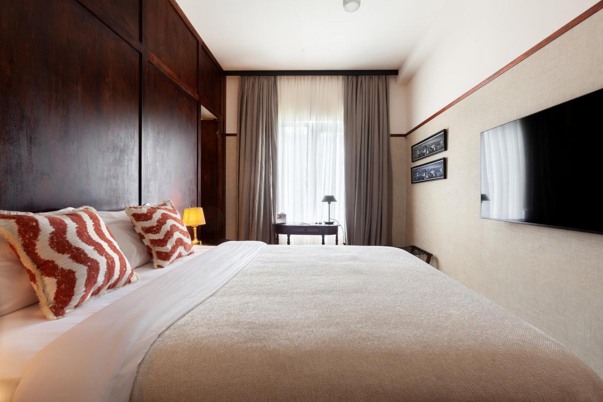 Communal Hotel クタイシ エクステリア 写真